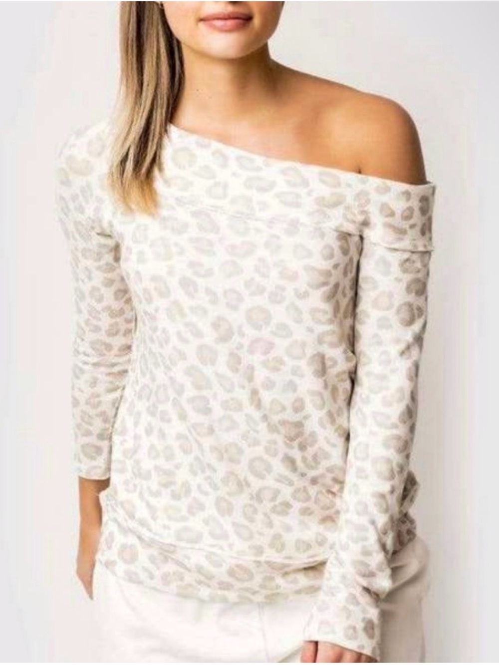 Gibson Beige and Cream Leopard Print Cowl Neck Top XXL